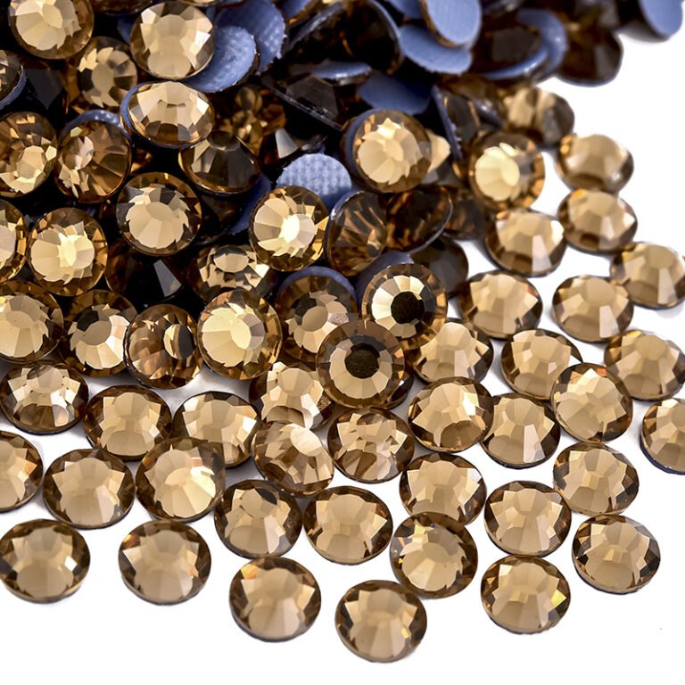 Why Light Colorado Topaz Is the Industry Standard for Skin-Tone Rhinestone Illusion Effects