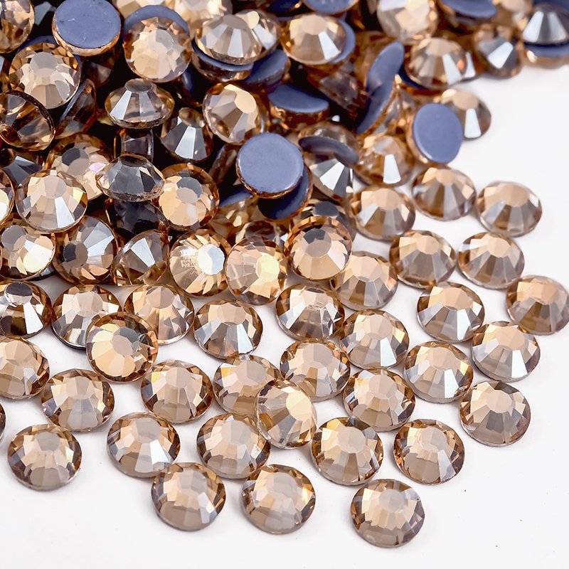 Hotfix rhinestone in Champagne for apparel decoration